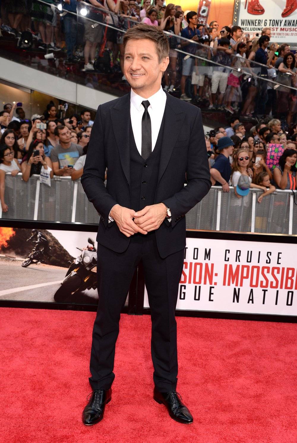 Jeremy-Renner-wearing-a-Jaeger-LeCoultre-Master-Ultra-Thin-Tourbillon-at-the-New-York-Premiere-of-Mission-Impossible-Rogue-Nation