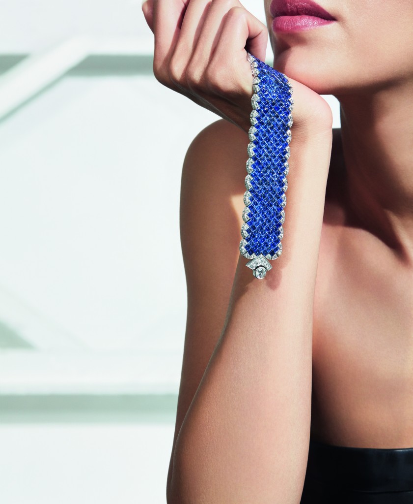 Signature Ultime bracelet set with a 1-carat brilliant-cut diamond, 265 square-cut sapphires for a total weight of 66 carats and 221 brilliant-cut diamonds for a total weight of 7.7 carats.