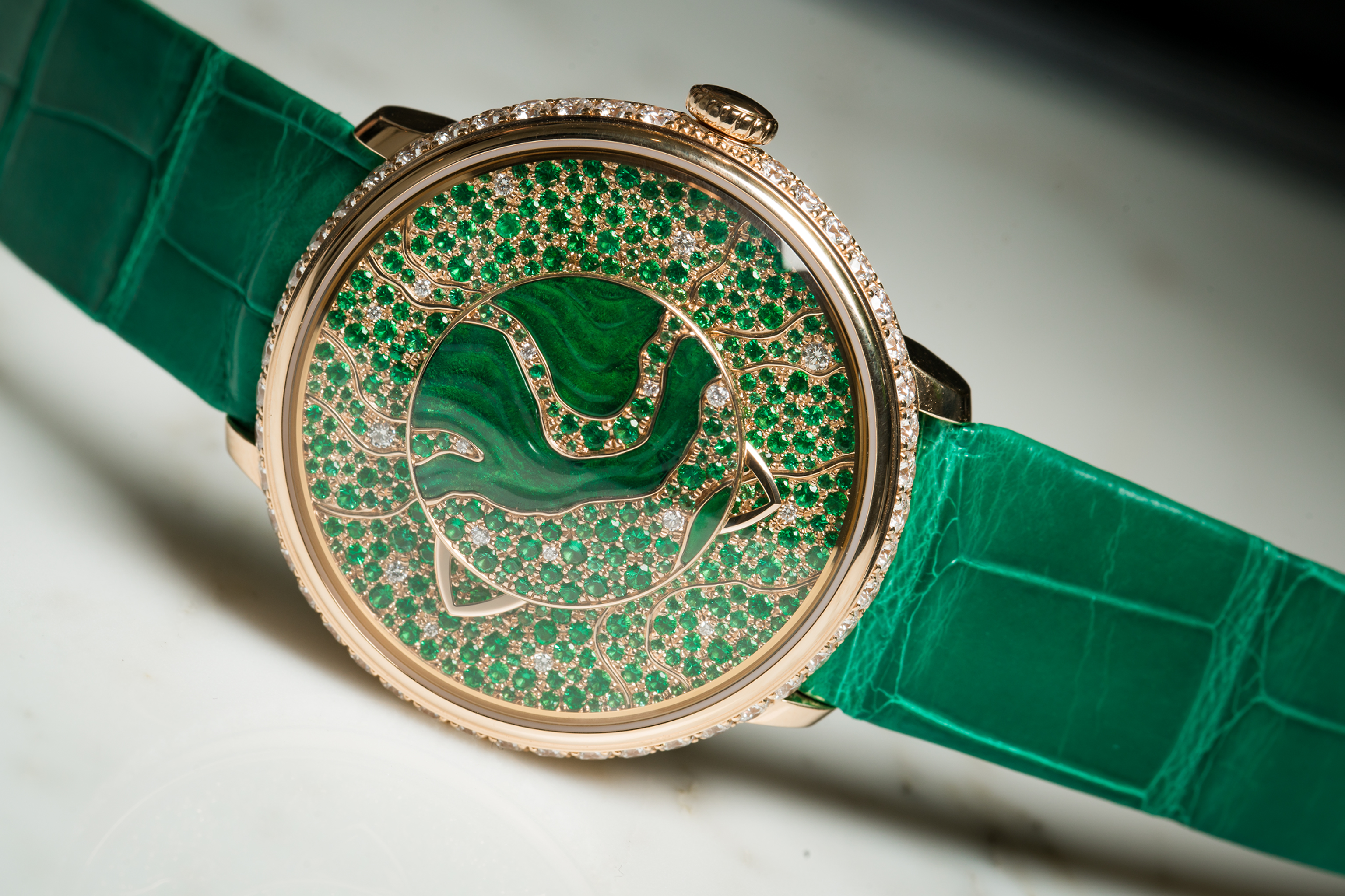 Baselworld 2016: Fabergé Wows Female Watch Collectors