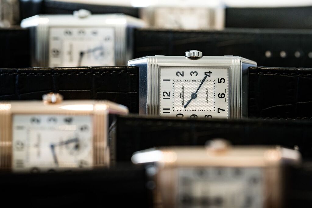 Inside the Manufacture: A Look at the Rare Handcrafts of Jaeger-LeCoultre