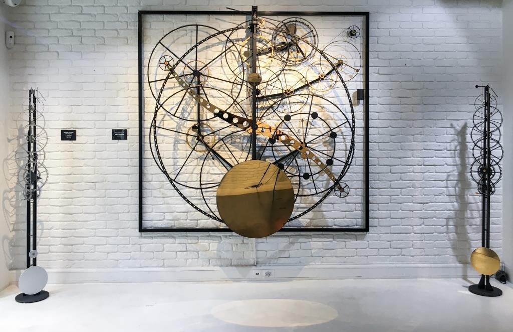 MB&F M.A.D. Gallery Measures Time with Three Kinetic Sculptures
