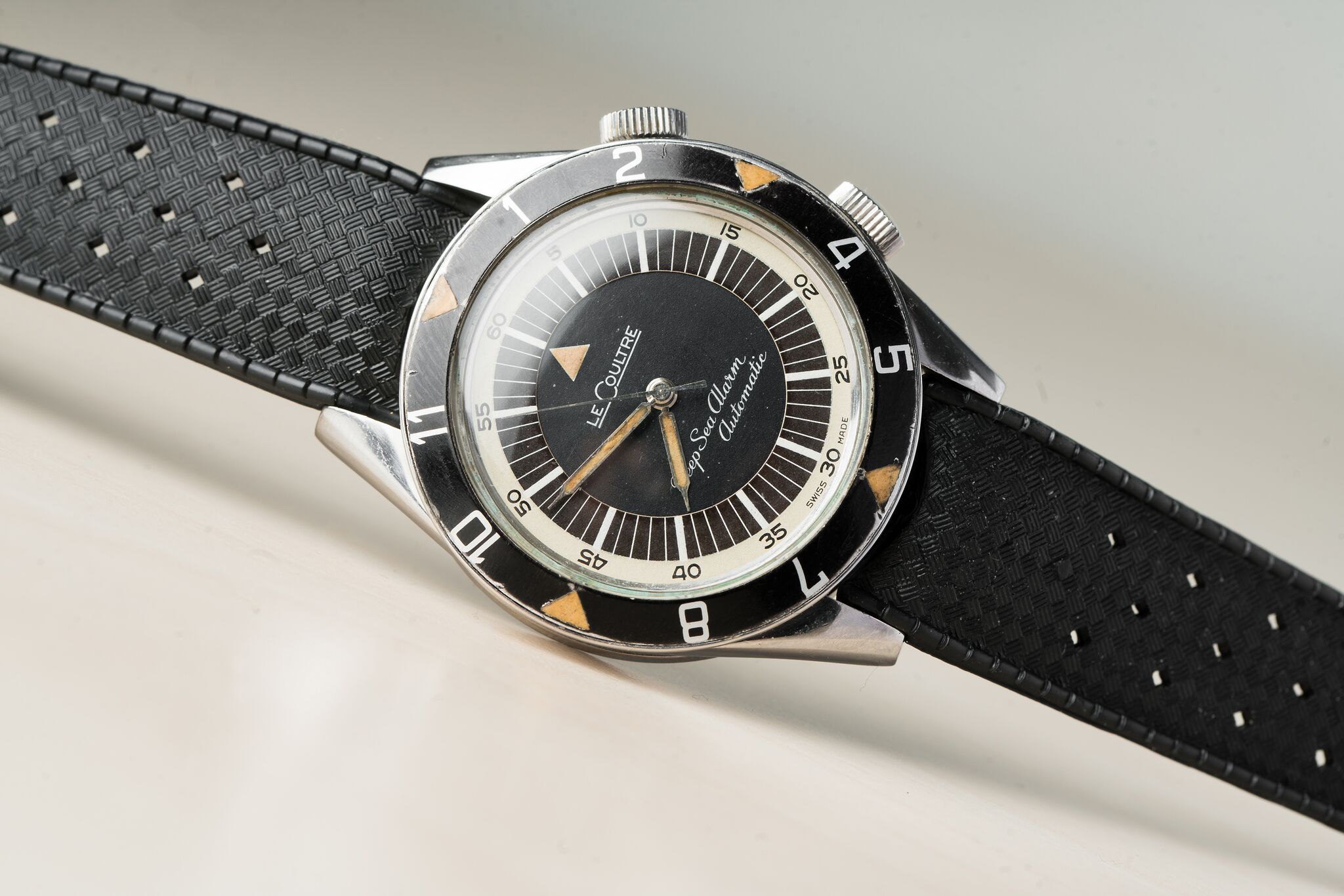 Hands-on With A Vintage Jaeger LeCoultre Deep Sea Alarm