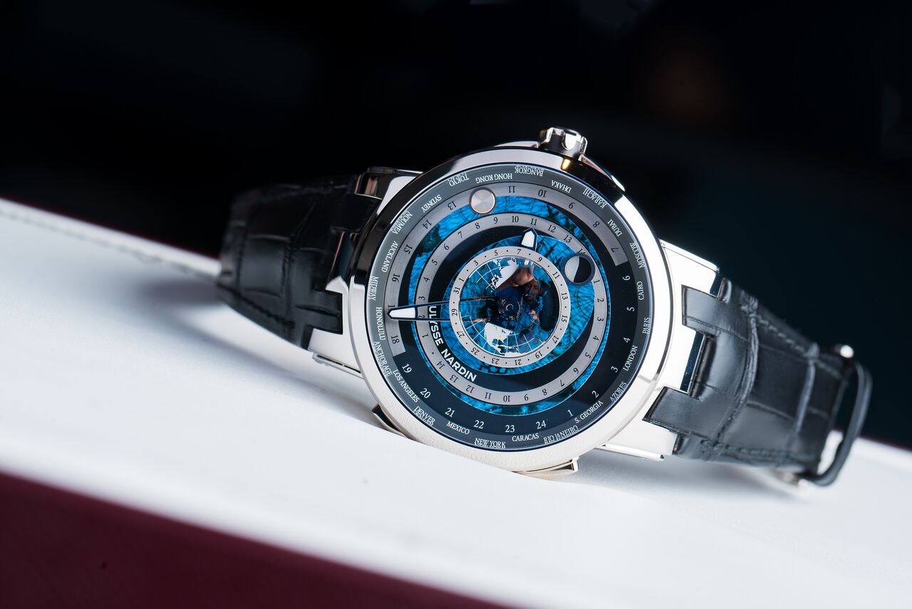 Starstruck By The Ulysse Nardin Executive Moonstruck Worldtimer