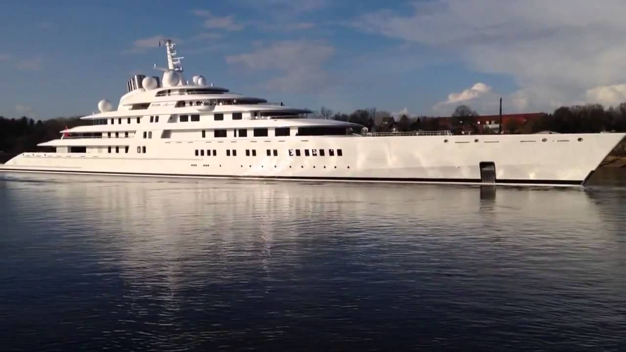 Five Of The World’s Most Iconic Luxury Superyachts
