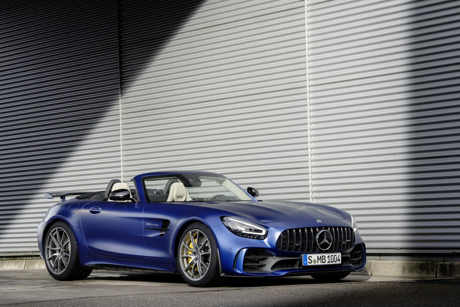 The new Mercedes-AMG GT R Roadster