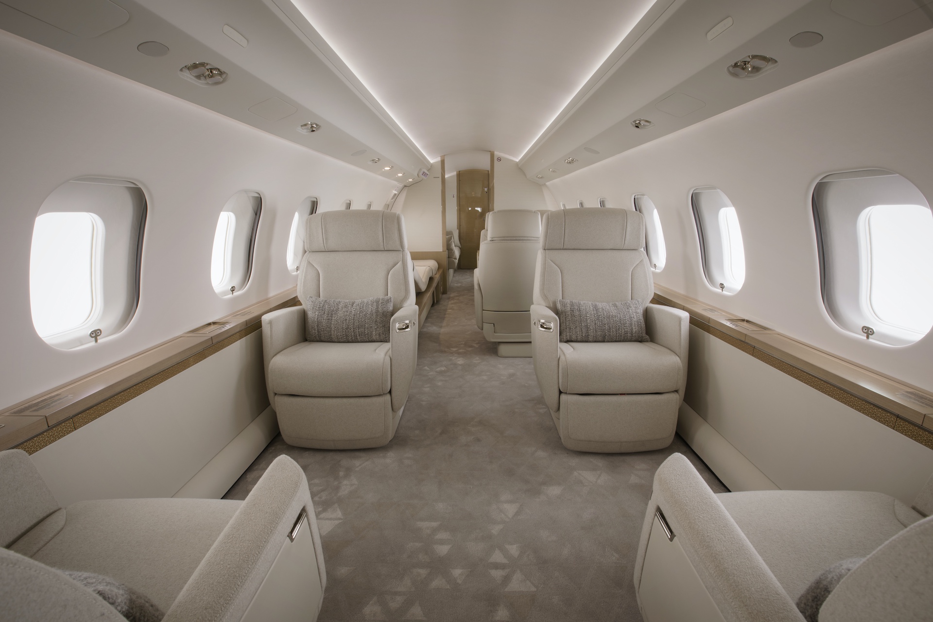 Bombardier's New Global 6500 Business Jet Is Powered By Rolls-Royce ...