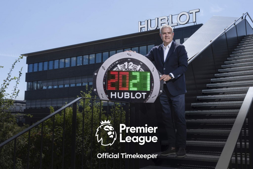 Ricardo Guadalupe - Hublot CEO - presenting the the 2020-2021 season Premier League 4th Referee Board