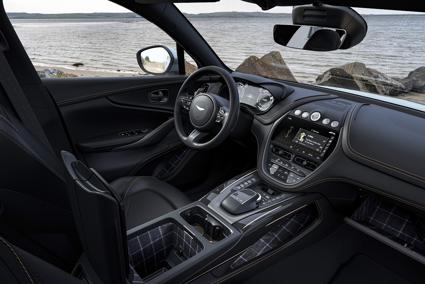 Q by Aston Martin DBX Bowmore Edition